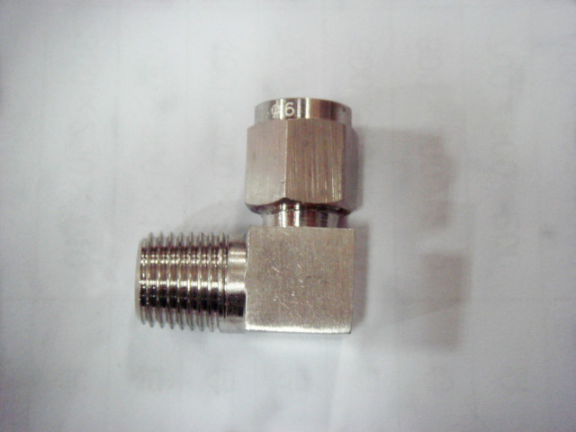 卡套彎通終端接頭